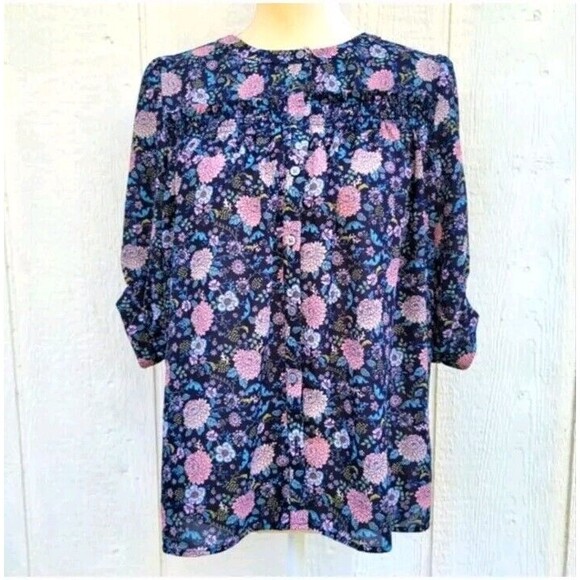 Ann Taylor Loft floral print button down blouse size xs. - Picture 1 of 4